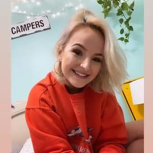 Meet your Posher, Elizabeth